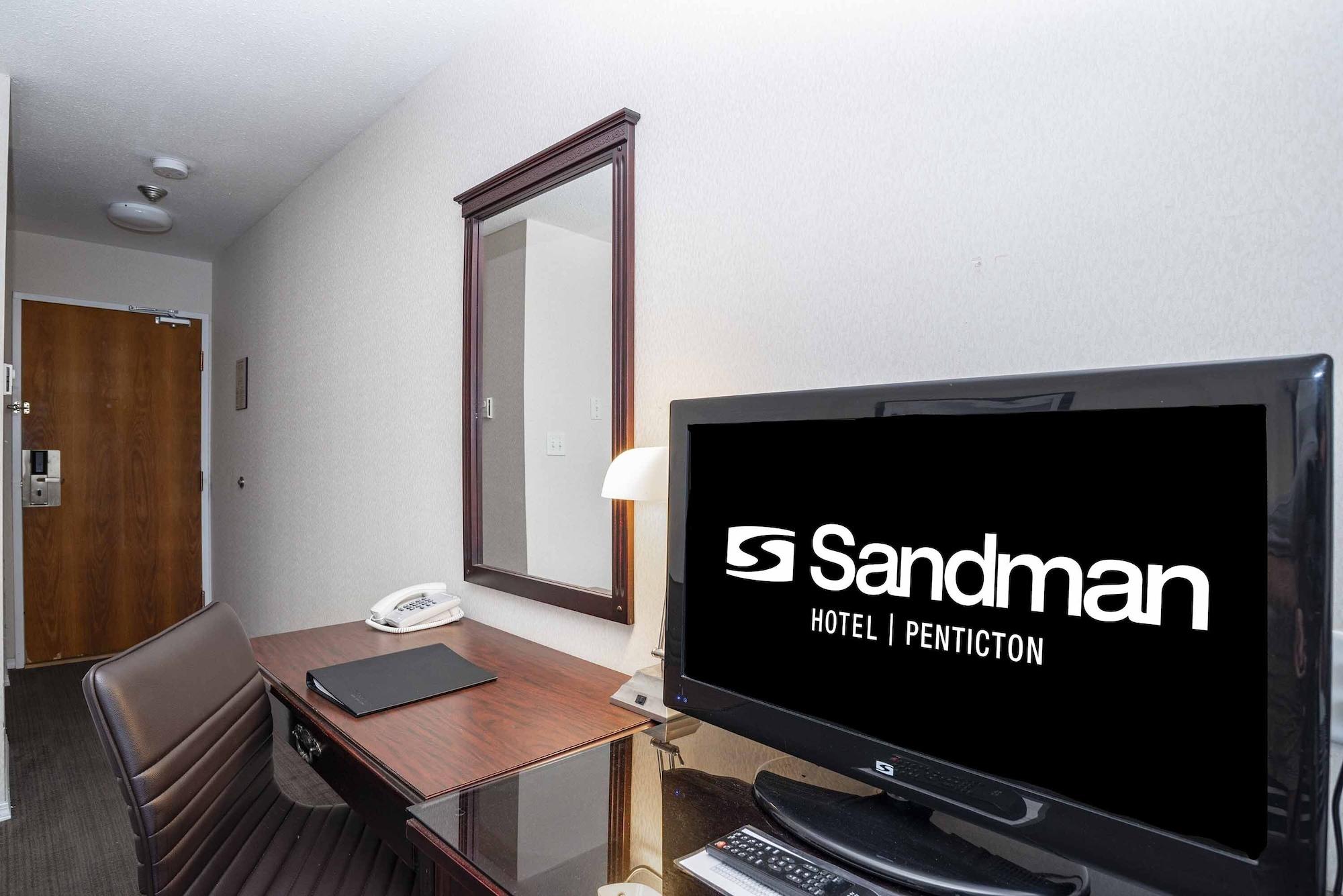 Sandman Hotel Penticton Bagian luar foto